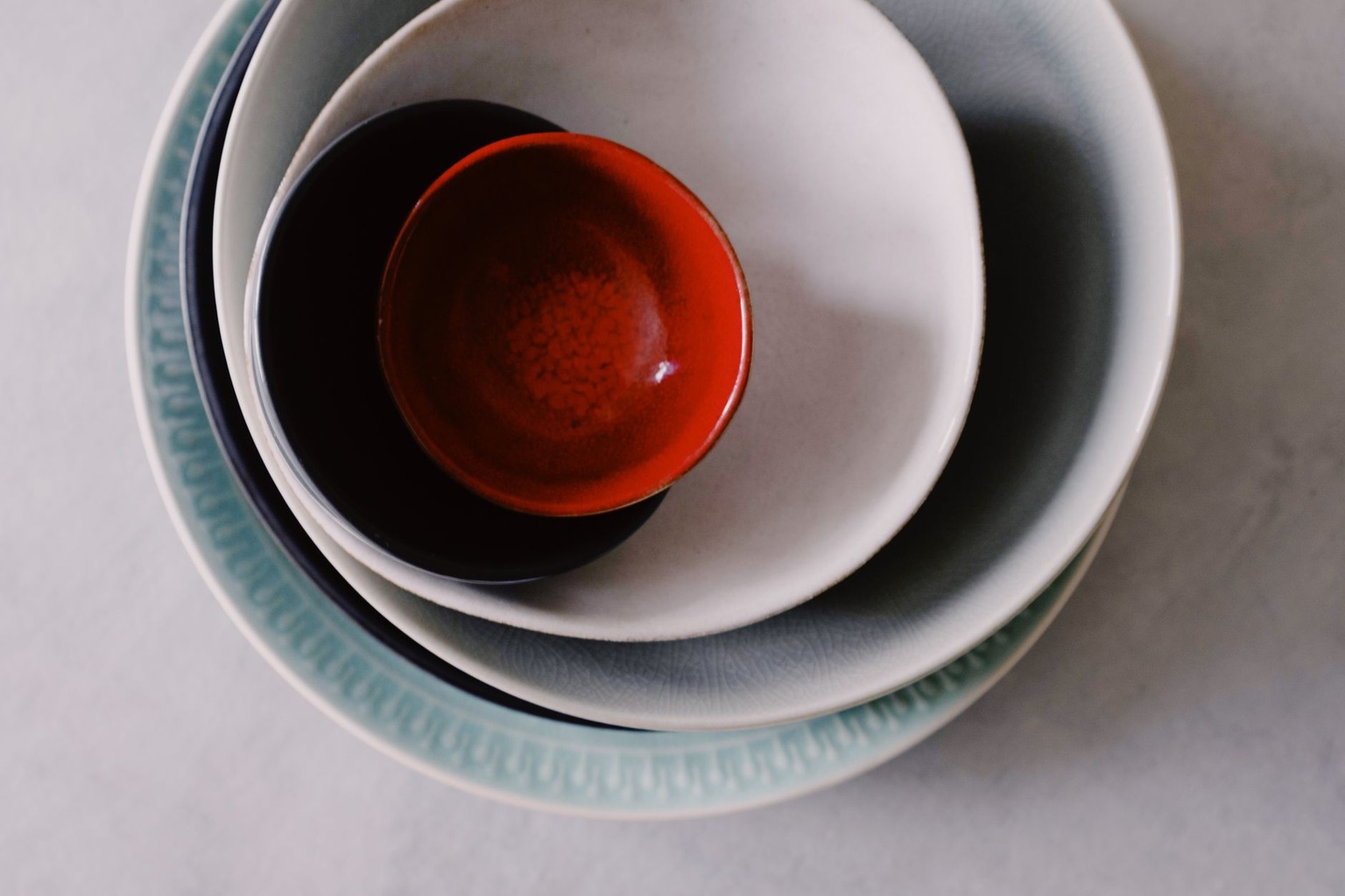 Les rituels japonais pour une peau de porcelaine : secrets des dermatos — L'hydratation interne et le rôle des aliments Les rituels japonais pour une peau de porcelaine : secrets des dermatos — L'hydratation interne et le rôle des aliments